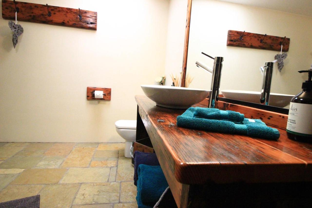 Down To Earth Farm Retreat Διαμέρισμα Sarsfield Εξωτερικό φωτογραφία