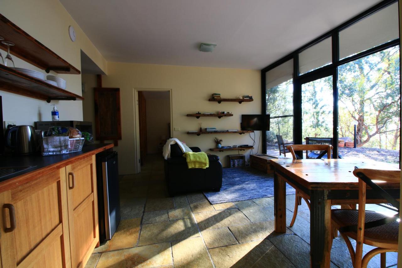 Down To Earth Farm Retreat Διαμέρισμα Sarsfield Εξωτερικό φωτογραφία