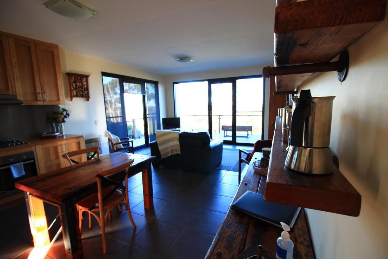 Down To Earth Farm Retreat Διαμέρισμα Sarsfield Εξωτερικό φωτογραφία